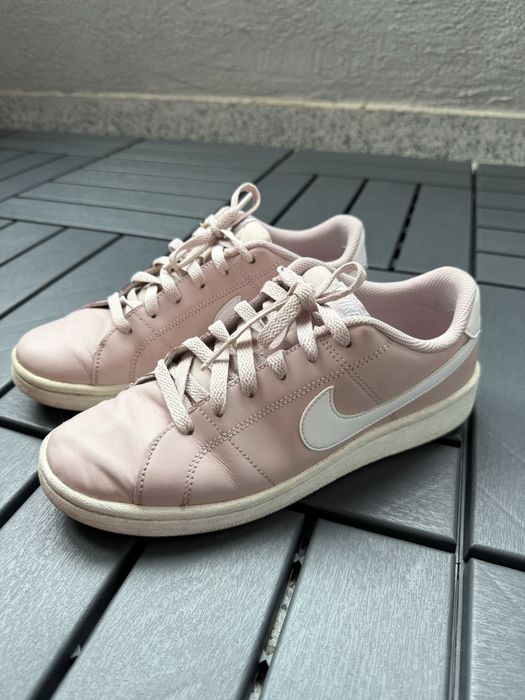 Nike Pantofi sport de piele Court Royale 2 EU 38.5