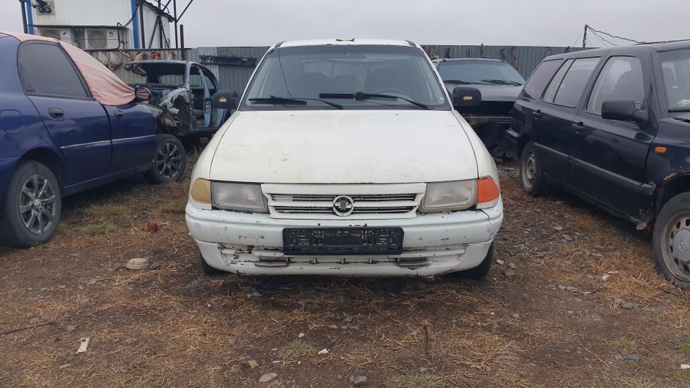 Опель астра,  opel astra f