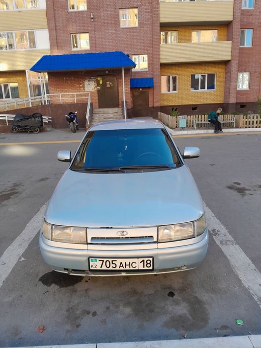Серый Lada ваз 2110