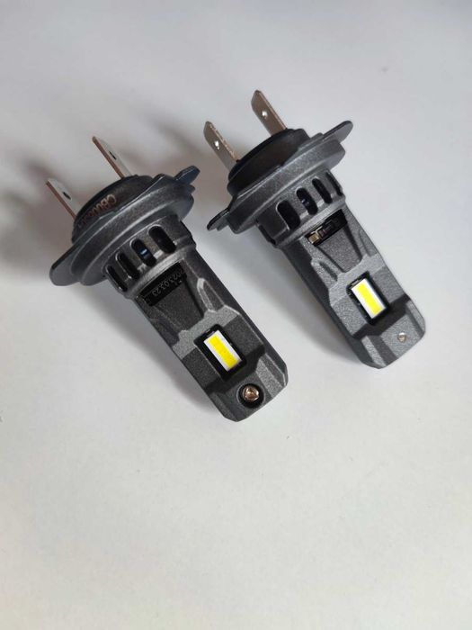 ЛЕД крушки H7 3000L 6000K Нови компект Крушка LED Диодни Диодна Крушка