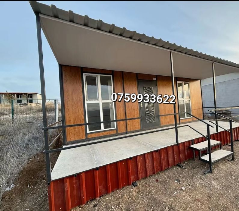 Vindem case din panouri sandwich