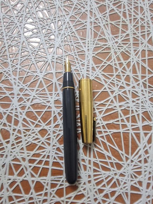 Златна писалка Watermans 18k