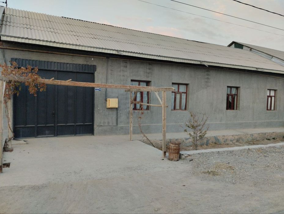 Кармана Фарход С/Х ховли сотилади