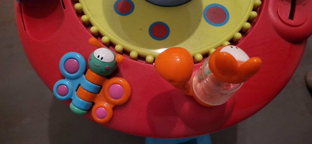 Masa activitati bebelusi