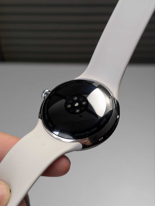 Google Pixel Watch 4 ( 45mm | LTE )