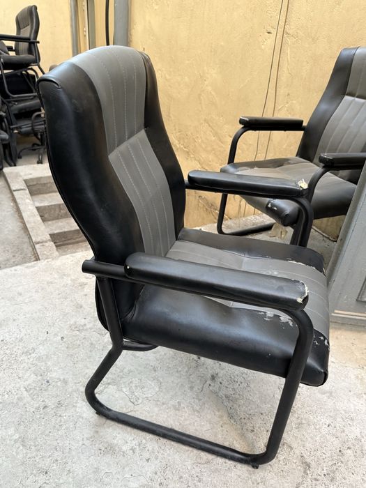 Ofis va kompyuter xona uchun stul
