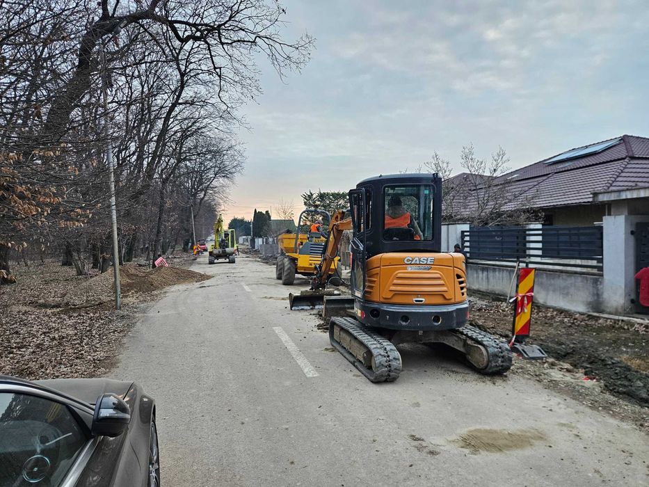 Utilaje de inchiriat excavator de inchiriat damper bobcat picon freza