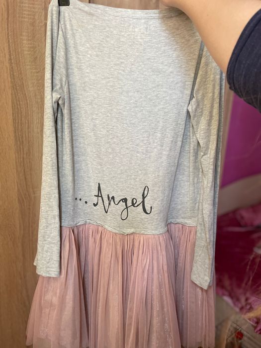 Рокля с дълъг ръкав