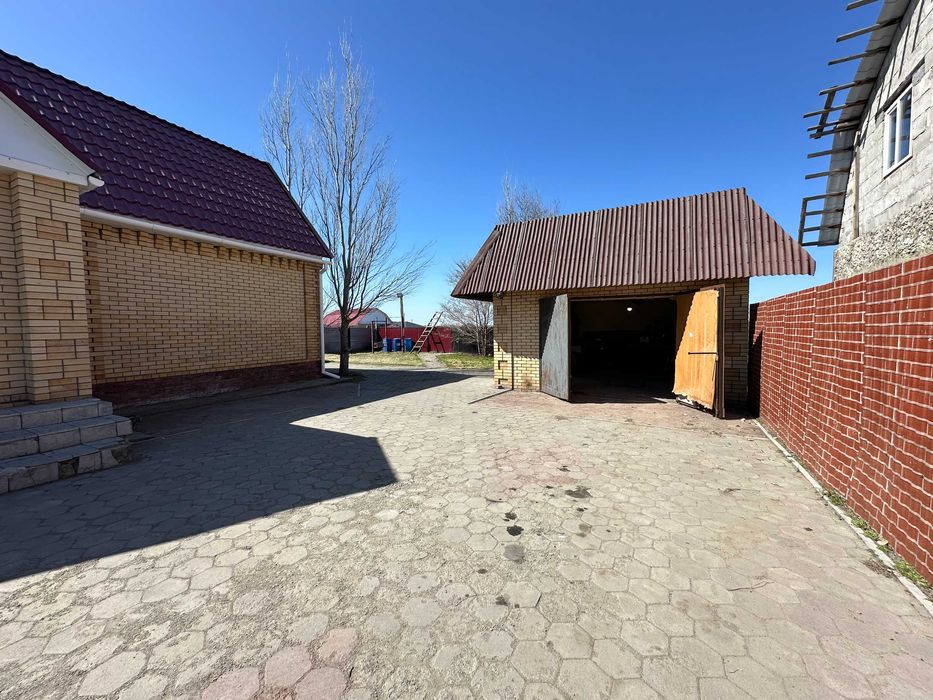 Продам коттедж в Заречном