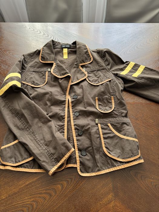 Куртки и пиджаки