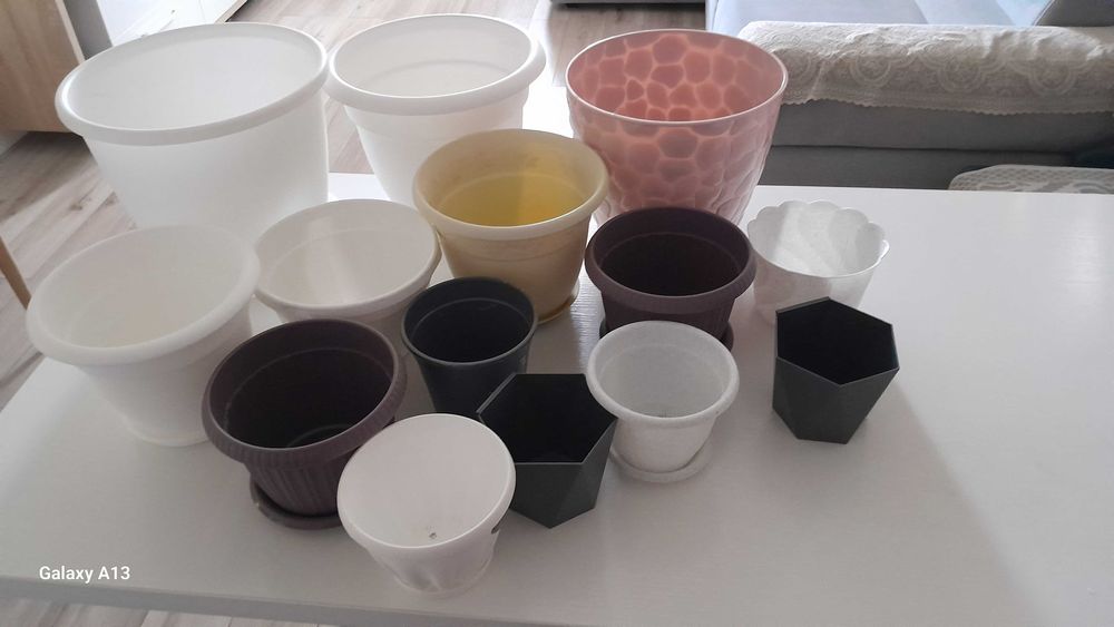 Продам горшки для цветов