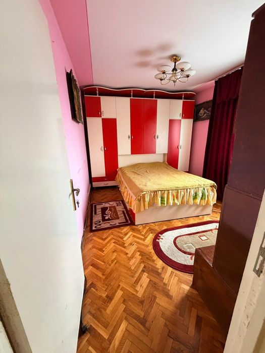 Vând  apartament 88000 Euro