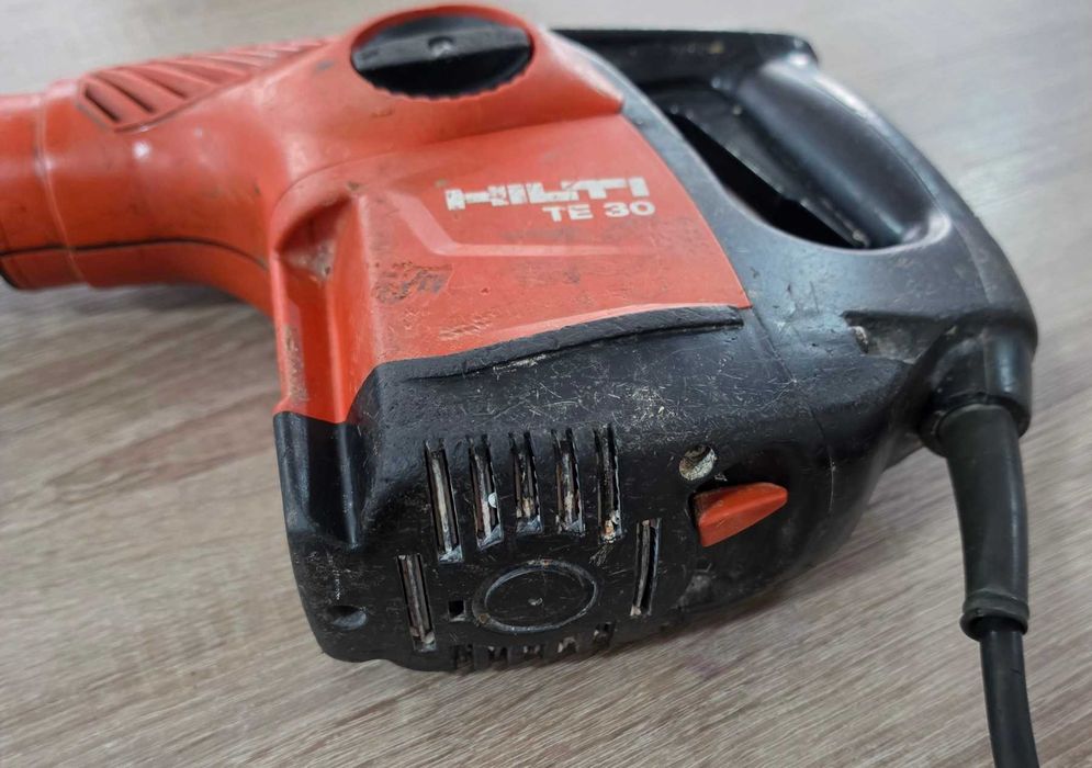 Електрически перфоратор Hilti TE30