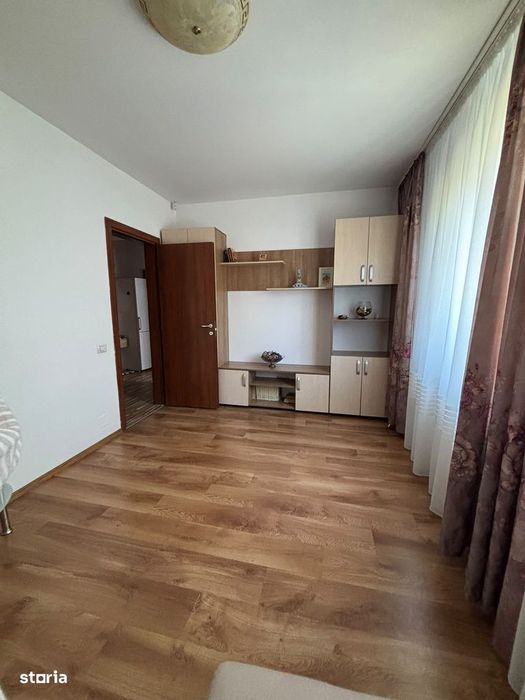 Proprietar vând apartament 2 camere cu curte proprie 113 mp