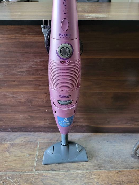 Вертикална прахосмукачка Delonghi Colombina XLF 1500 ES, 1500W