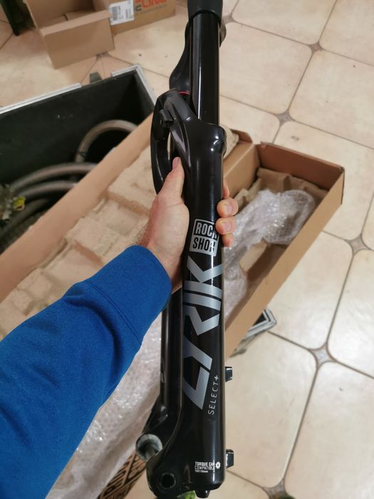 Rockshox lyric select +