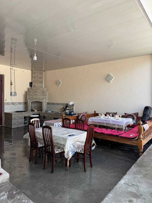 Dacha  Qibray  shahardan 5 km