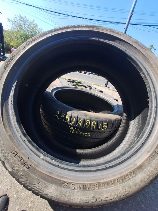 2 anvelope allseasons 235/40r18 Vredestein Montaj Gratuit
