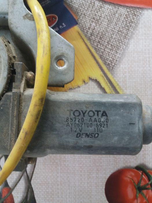 Электроподьемник камри20.25.