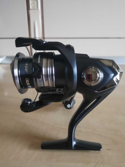 Mulineta ultralight Shimono Miravel 1000