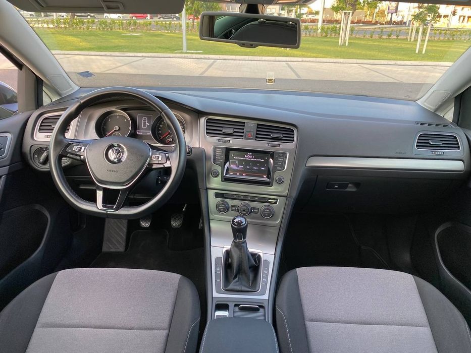 VW Golf 7  1.6 TDI перфектен