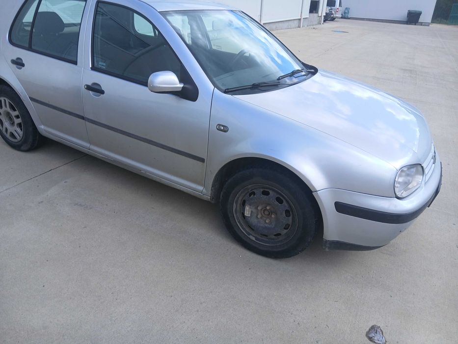 Автомобил за продам