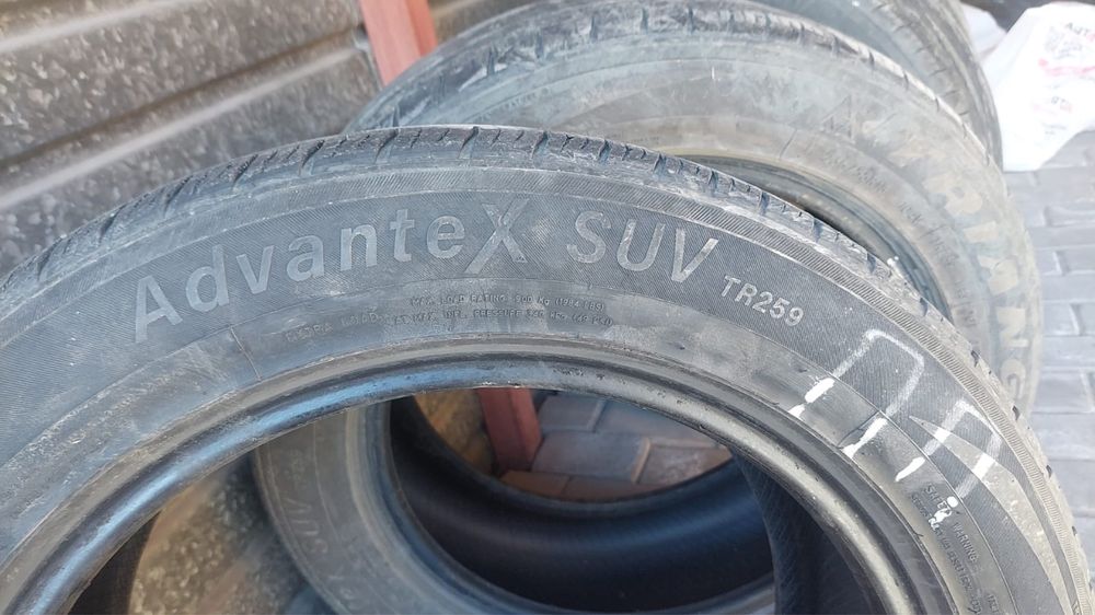 Продам летнюю резину Triangle 235/55/18