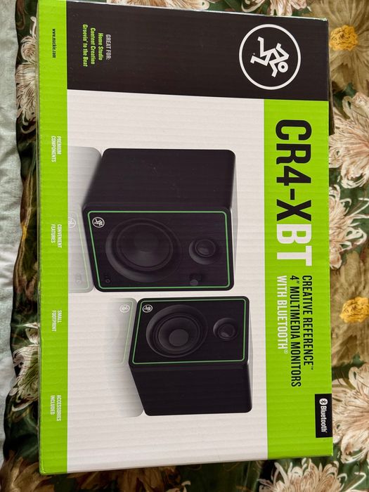Mackie CR4-XBT  – мощен звук с Bluetooth