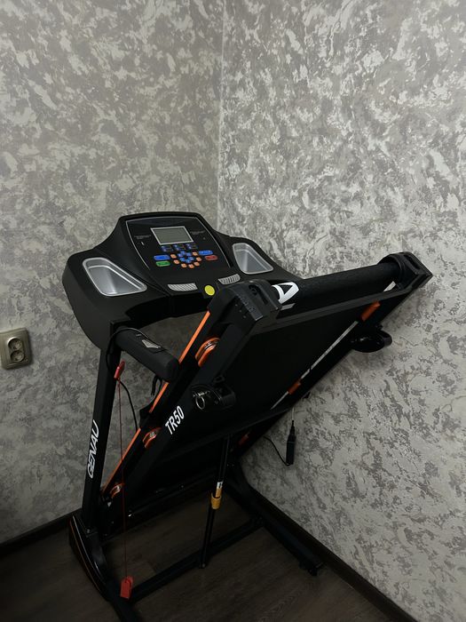 Продам беговую дорожку