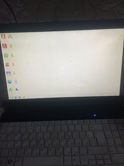 Нотбук FUJITSU..