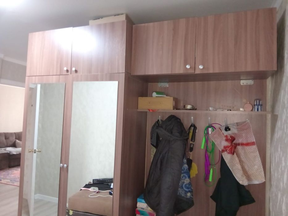 Продам шкаф для прихожей