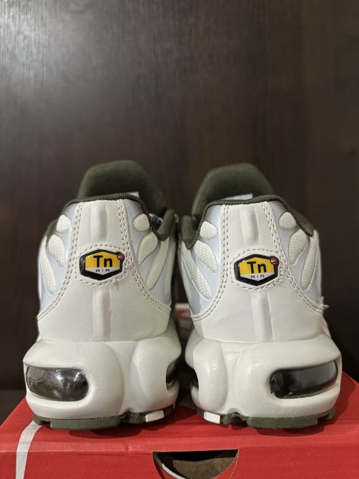 Nike Air Max Plus Phantom Neutral Olive - 40,41,42,43,44,45,46