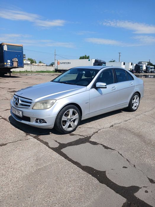 Mercedes Benz C220