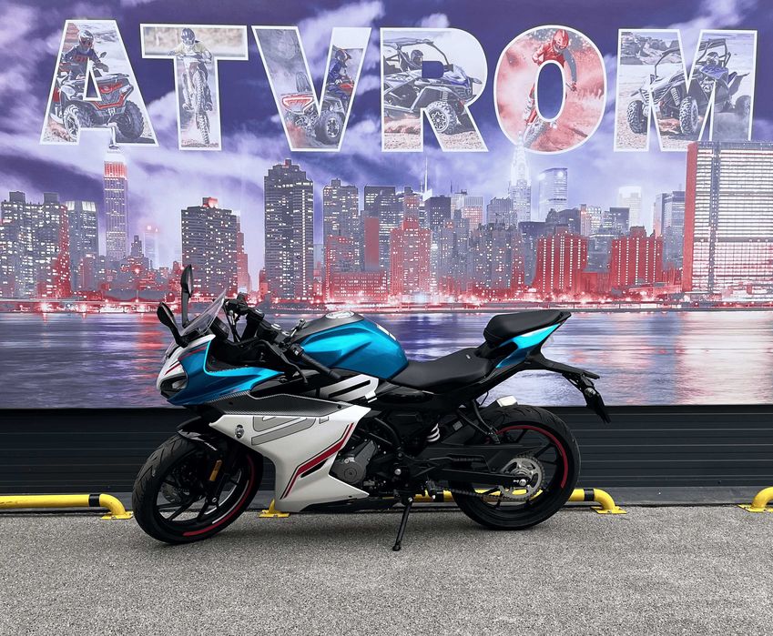 Motocicleta CFLITE 250SR '26