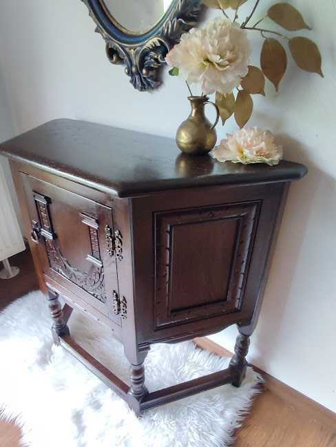 Dulap lateral Old Charm Furniture-Restaurat