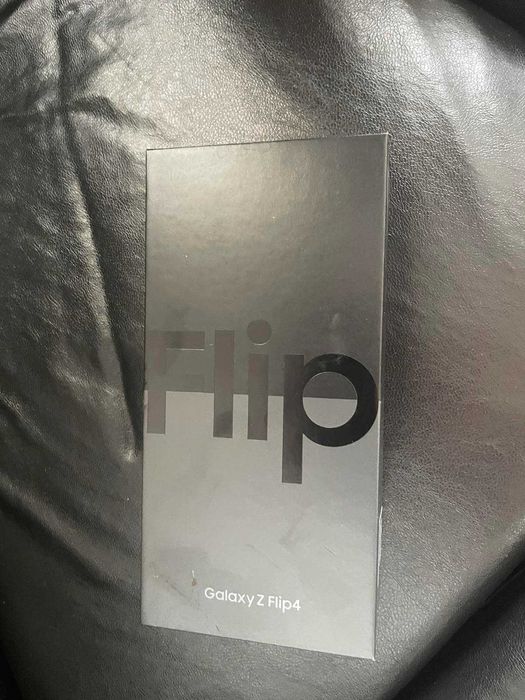 Samsung galaxy z flip 4