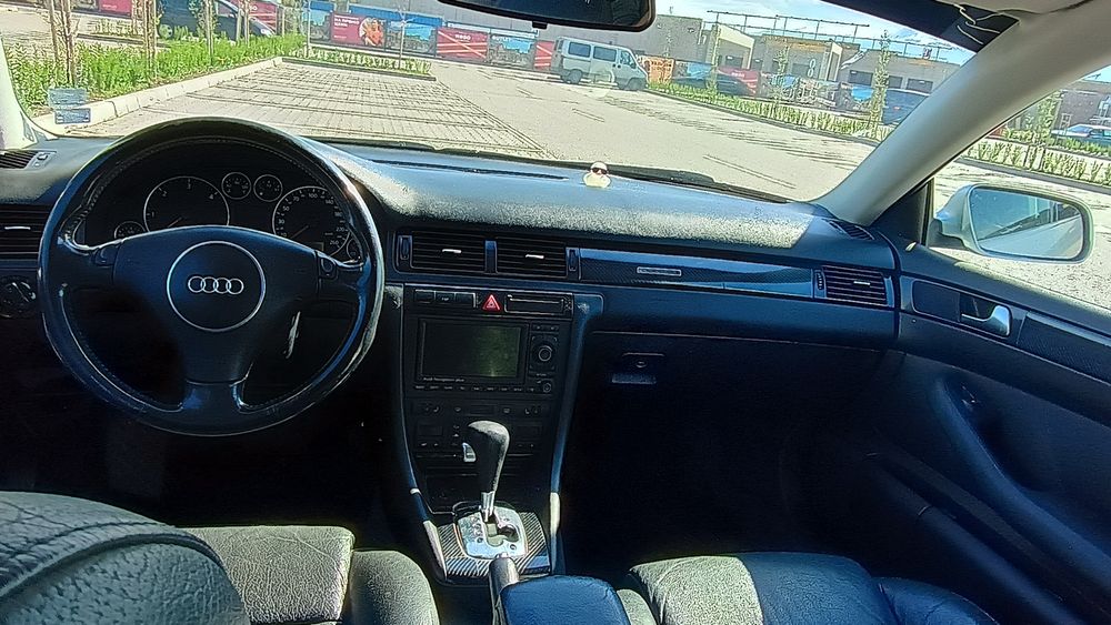 Audi A6 Avant Quattro 2.5TDI