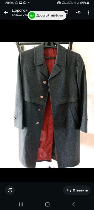 Пальто продаётся