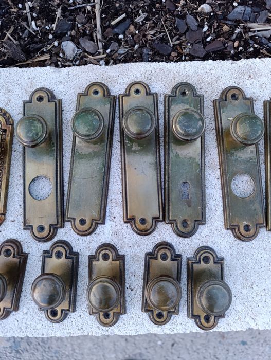 Старинни брави и дръжки