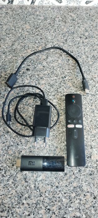 Тюнер- приставка  Smart TV Mi Stik