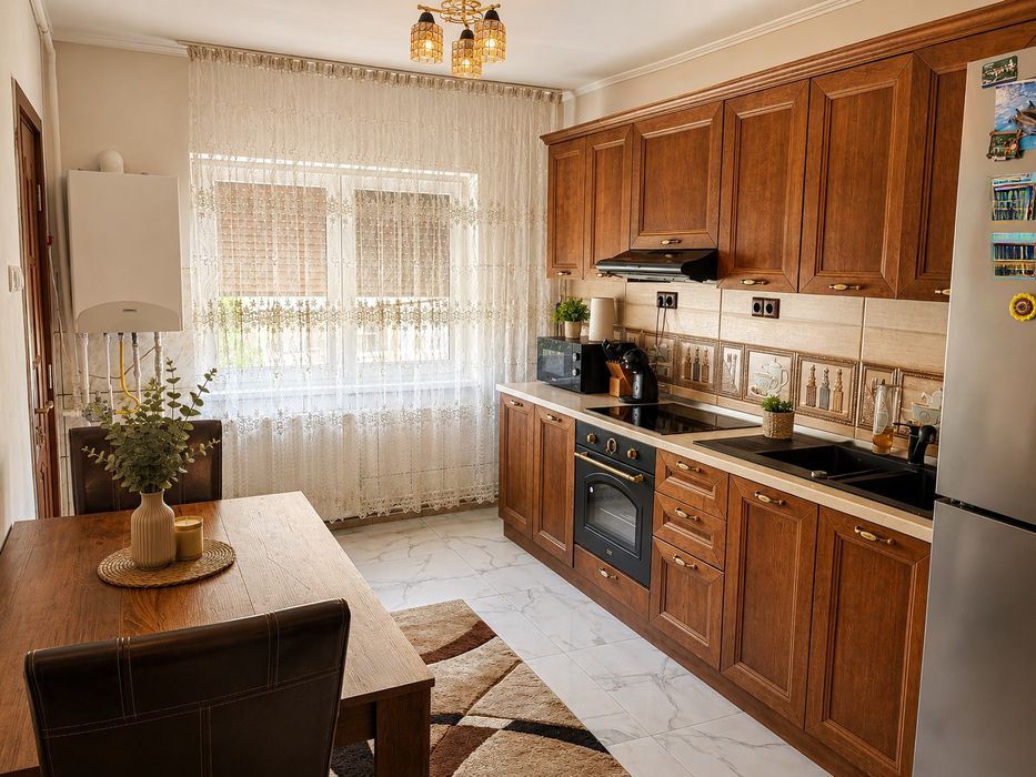 Apartament de vanzare 3 camere, semicentral