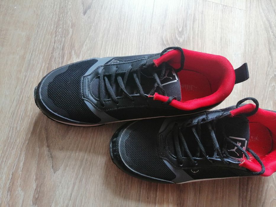 Кроссовки мужские