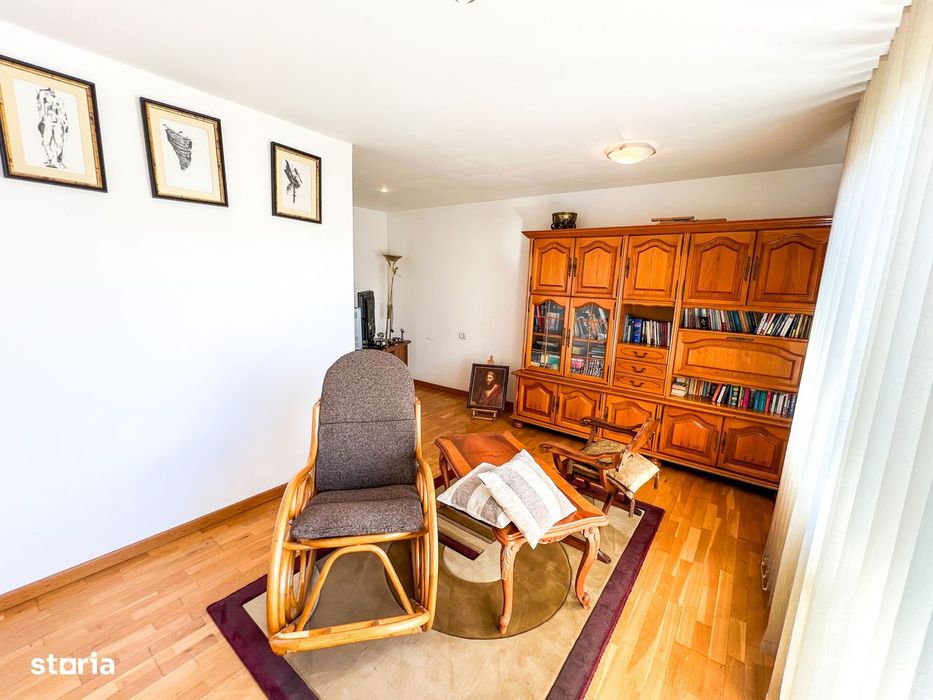 Casa individuala deosebita, garaj, str Cetatii, Parc Poligon