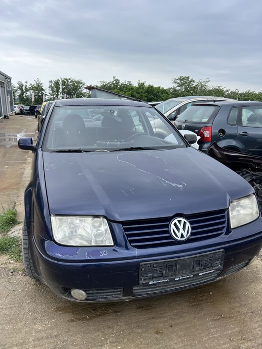Vand bara fata capota usi motor benzina/diesel vw bora