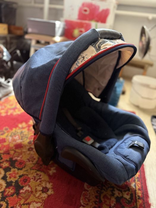Автокресло до 6 мес