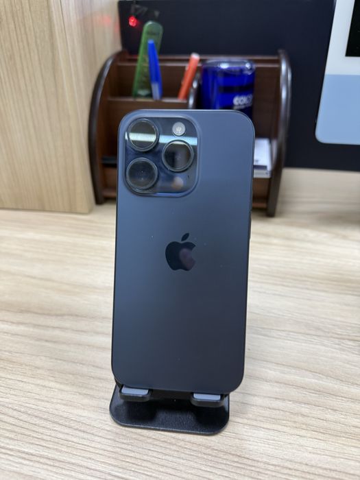 15 pro 256gb 87 %  700$