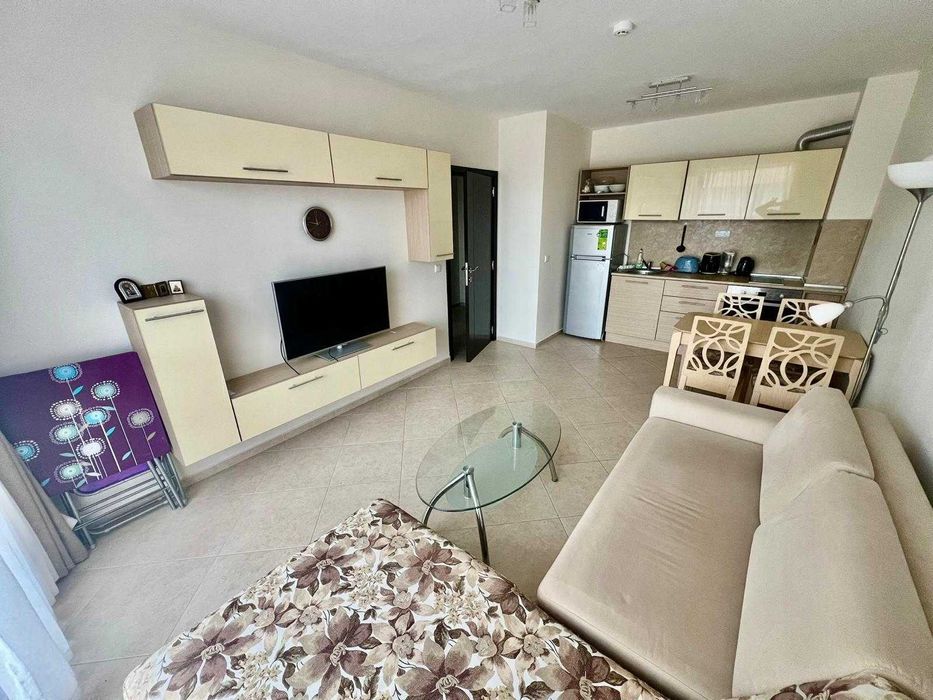 Продава се Двустаен апартамент в к.к. Слънчев бряг - 54 кв.м за 926 €/кв.м - Снимка #1