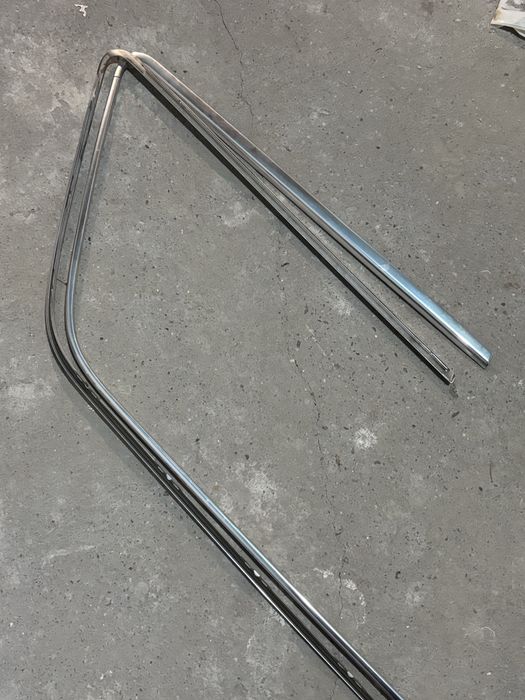 Лайсни за над вратите Audi A4 B6