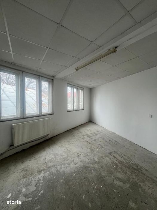 Spatiu comercial 464 mp, P+2+M, zona Fantasy Park