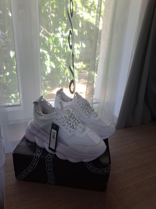Versace chain reaction 40-44